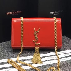 Borsa a catena YSL con nappe 22 cm in pelle verniciata rossa