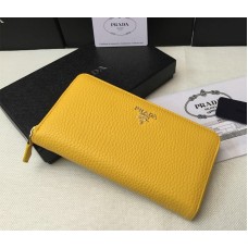 Portafoglio con cerniera Prada 1M0506 giallo