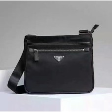 Borsa a tracolla da uomo in tela Prada VA251 nera