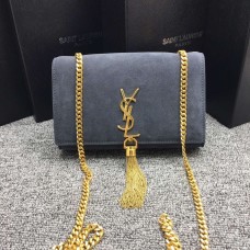 Borsa a catena con nappe YSL 22 cm in pelle scamosciata grigia