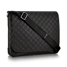 Borsa a tracolla Louis Vuitton District MM N41284 in pelle Damier Infini