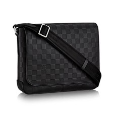 Borsa a tracolla Louis Vuitton District PM N41286 in pelle Damier Infini
